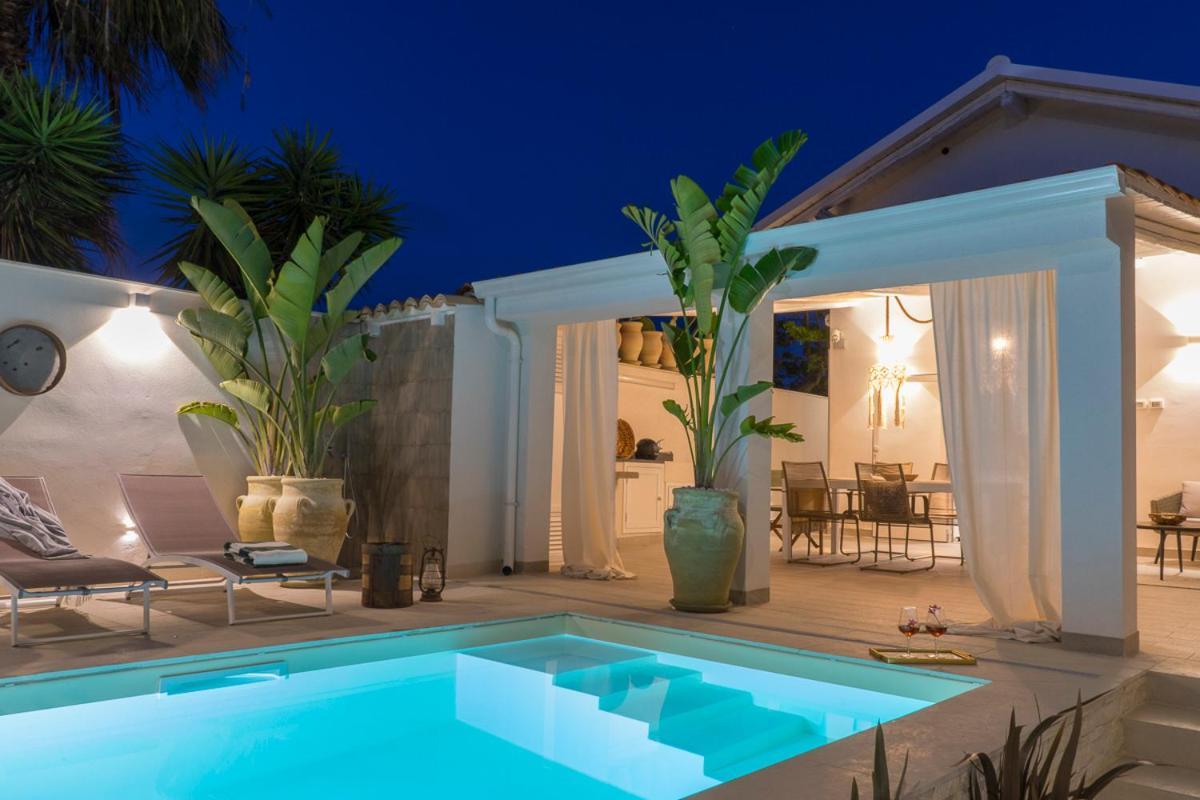 Villa Delle Palme Con Piscina Privata Santa Maria Del Focallo Kültér fotó